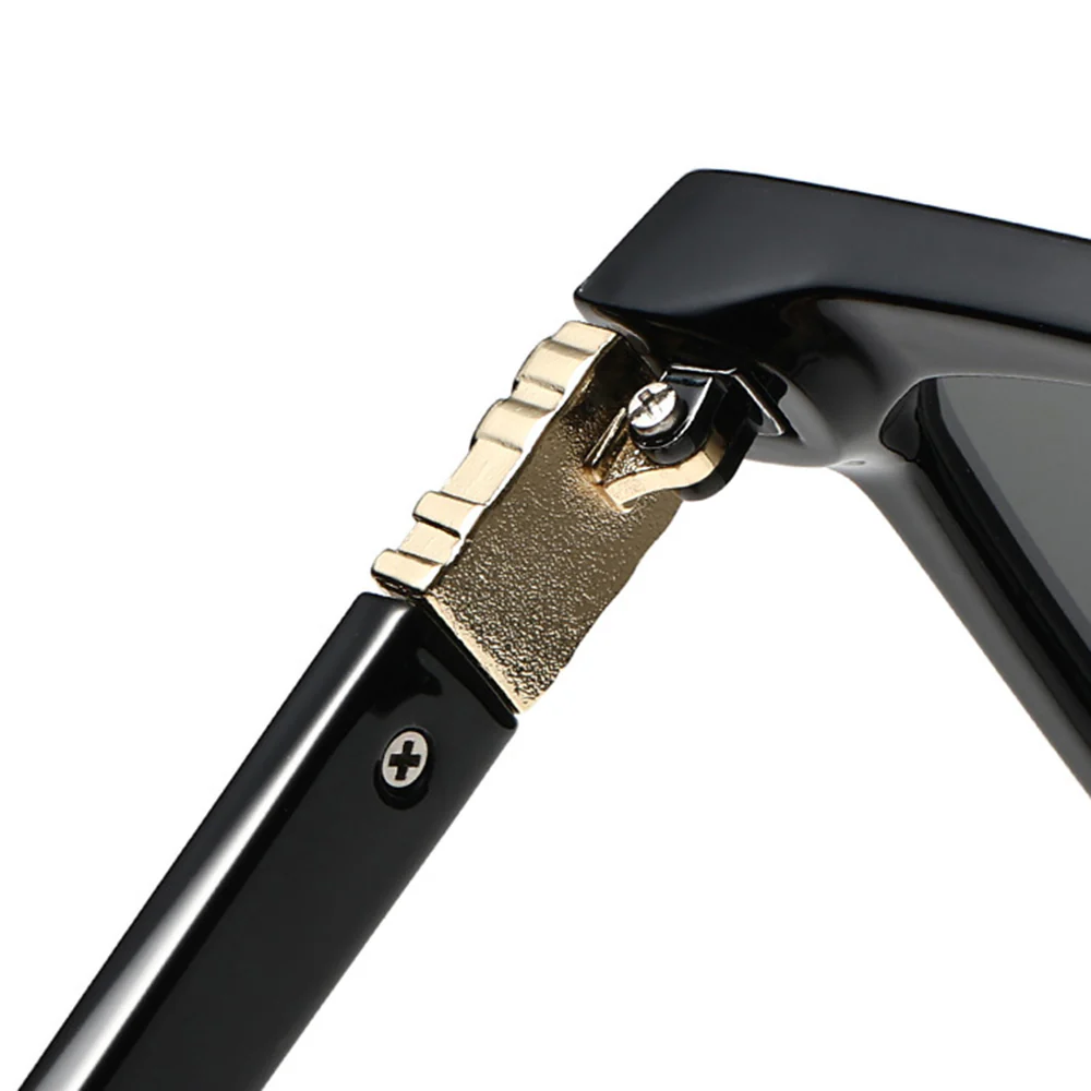 Square Sunglasses with Decorative Metal Temple Detail VK2303 - Image 3